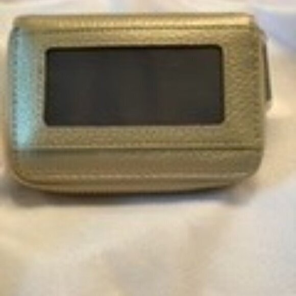 Zippered Credit Card Holder  NWOT - Picture 1 of 4